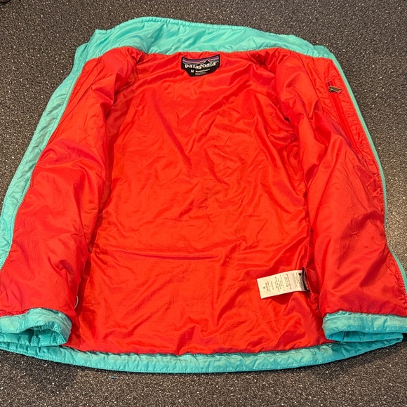 Women’s Patagonia Nano Puff Vest - size Medium - Picture 4 of 6